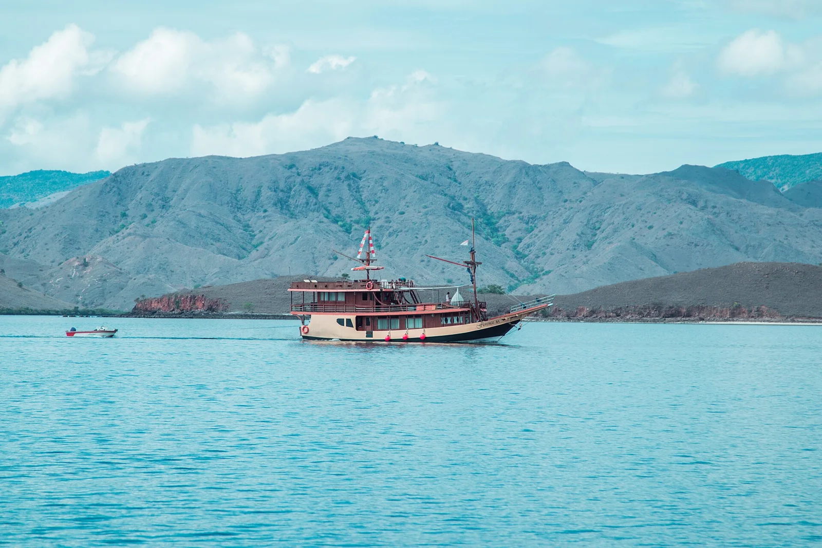 Phinisi-Boot bei Labuan Bajo